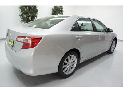 toyota camry 2012 silver sedan xle gasoline 4 cylinders front wheel drive not specified 91731