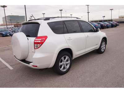 toyota rav4 2012 white suv limited gasoline 6 cylinders 2 wheel drive automatic 77074