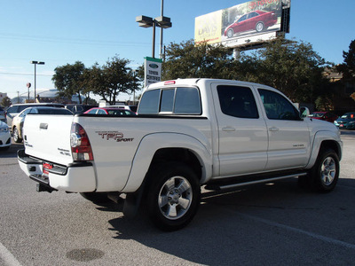toyota tacoma 2009 white prerunner v6 gasoline 6 cylinders 2 wheel drive automatic 76011