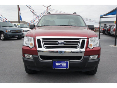 ford explorer sport trac 2008 red xlt gasoline 6 cylinders 2 wheel drive automatic 78523