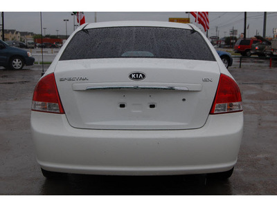 kia spectra 2008 white sedan ex gasoline 4 cylinders front wheel drive automatic 77504
