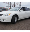 nissan altima 2012 white sedan 2 5 s gasoline 4 cylinders front wheel drive automatic 78520