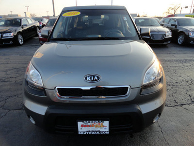 kia soul 2010 gray hatchback gasoline 4 cylinders front wheel drive automatic 60443