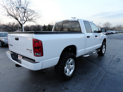 dodge ram 1500 2004 white slt gasoline 8 cylinders 4 wheel drive automatic 60443