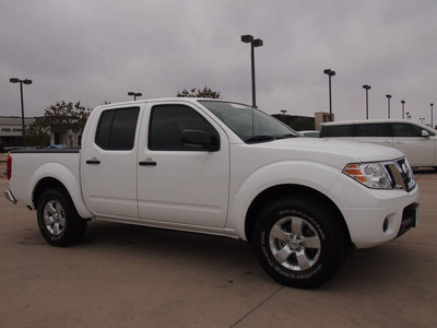nissan frontier 2012 white sv v6 gasoline 6 cylinders 2 wheel drive automatic with overdrive 76018