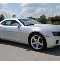 chevrolet camaro 2013 silv ice met coupe lt coupe gasoline 6 cylinders rear wheel drive 6 spd man exh,dual mode,perf whls 20x8 frt 20x9 rr pol al6 77090