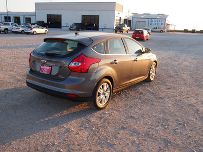ford focus 2012 gray hatchback sel flex fuel 4 cylinders front wheel drive automatic 76234
