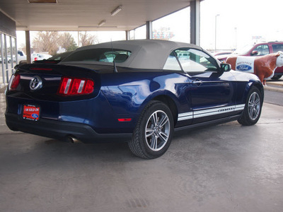 ford mustang 2010 dk  blue v6 gasoline 6 cylinders rear wheel drive 4 speed automatic 79045