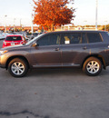 toyota highlander 2013 gray suv gasoline 6 cylinders front wheel drive automatic 76116