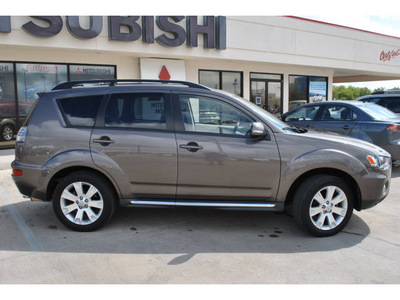 mitsubishi outlander 2011 beige suv se 4wd gasoline 4 cylinders all whee drive cont  variable trans  78233