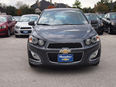 chevrolet sonic 2013 gray hatchback rs gasoline 4 cylinders front wheel drive manual 77090