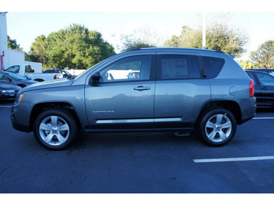 jeep compass 2013 gray suv gasoline 4 cylinders 2 wheel drive automatic 33157