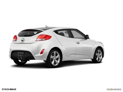 hyundai veloster 2013 coupe gasoline 4 cylinders front wheel drive automatic 28805