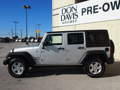 jeep wrangler unlimited 2011 silver suv sport gasoline 6 cylinders 4 wheel drive automatic with overdrive 76011