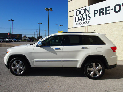 jeep grand cherokee 2012 white suv overland gasoline 6 cylinders 2 wheel drive automatic 76011