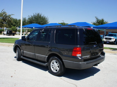 ford expedition 2006 gray suv xlt gasoline 8 cylinders 4 wheel drive 4 speed automatic 76206