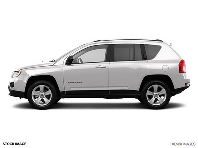 jeep compass 2013 suv gasoline 4 cylinders 2 wheel drive not specified 33912