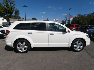 dodge journey 2009 white suv r t gasoline 6 cylinders front wheel drive automatic 13502