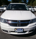 dodge journey 2009 white suv r t gasoline 6 cylinders front wheel drive automatic 13502