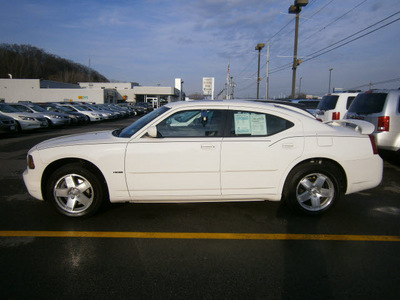 dodge charger 2007 white sedan rt gasoline 8 cylinders all whee drive shiftable automatic 13502