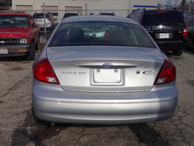 ford taurus 2002 silver sedan ses gasoline 6 cylinders front wheel drive automatic 45324