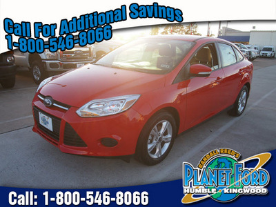 ford focus 2013 red sedan se flex fuel 4 cylinders front wheel drive automatic 77338