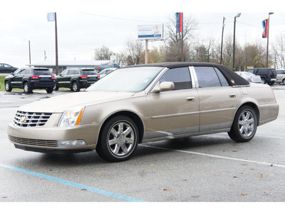 cadillac dts 2006 beige sedan northstar gasoline 8 cylinders front wheel drive not specified 46036