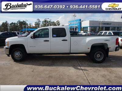 chevrolet silverado 3500hd 2012 white work truck diesel 8 cylinders 4 wheel drive automatic 77304