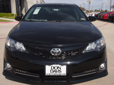 toyota camry 2012 black sedan se sport limited edition gasoline 4 cylinders front wheel drive automatic 76011