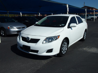 toyota corolla 2010 white sedan le gasoline 4 cylinders front wheel drive automatic 76234