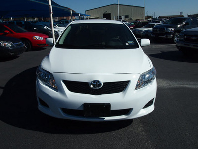 toyota corolla 2010 white sedan le gasoline 4 cylinders front wheel drive automatic 76234