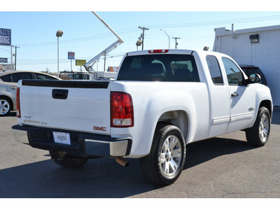 gmc sierra 1500 2007 white pickup truck sle texas ed  gasoline 8 cylinders rear wheel drive automatic 76801