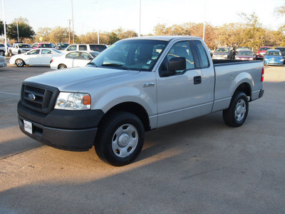 ford f 150 2006 silver pickup truck xl gasoline 6 cylinders rear wheel drive automatic with overdrive 77836