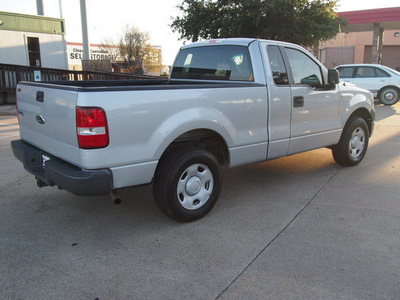 ford f 150 2006 silver pickup truck xl gasoline 6 cylinders rear wheel drive automatic with overdrive 77836