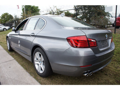 bmw 5 series 2013 dk  gray sedan 528i gasoline 4 cylinders rear wheel drive automatic 78729