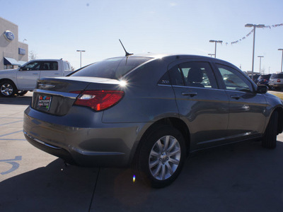 chrysler 200 2013 gry sedan touring gasoline 4 cylinders front wheel drive automatic 76230