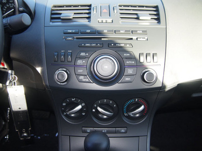 mazda mazda3 2013 sedan i sv gasoline 4 cylinders front wheel drive 5 speed sport automatic transmission w od manual 79407