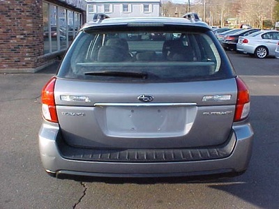 subaru outback 2008 silver wagon awd gasoline 4 cylinders all whee drive manual 06019