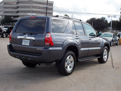 toyota 4runner 2007 dk  gray suv sr5 gasoline 6 cylinders rear wheel drive automatic 77074