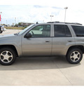 chevrolet trailblazer 2008 gray suv lt gasoline 6 cylinders 4 wheel drive automatic with overdrive 77642