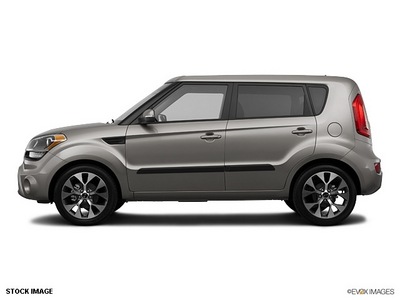kia soul 2013 silver wagon soul! gasoline 4 cylinders front wheel drive 6 speed automatic 77539