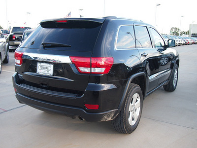 jeep grand cherokee 2013 black suv laredo x gasoline 6 cylinders 2 wheel drive automatic 77375