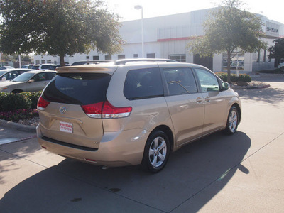 toyota sienna 2011 tan van le 8 passenger gasoline 6 cylinders front wheel drive automatic 76053