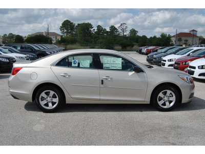 chevrolet malibu 2013 silver sedan ls gasoline 4 cylinders front wheel drive 6 spd auto,elec cntlled prot pkg rr park asst 77090