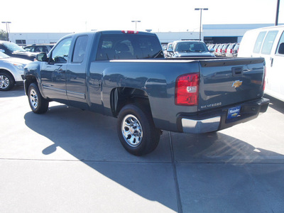 chevrolet silverado 1500 2013 blue ls flex fuel 8 cylinders 2 wheel drive not specified 77090