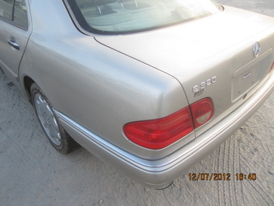 mercedes benz e320