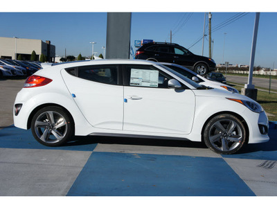 hyundai veloster turbo 2013 white coupe a t gasoline 4 cylinders front wheel drive automatic 77094