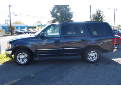 ford expedition 2001 dk  blue suv xlt 8 cylinders automatic 28217