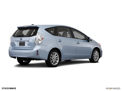 toyota prius v 2013 wagon base gas ele v five hybrid 4 cylinders front wheel drive not specified 27707