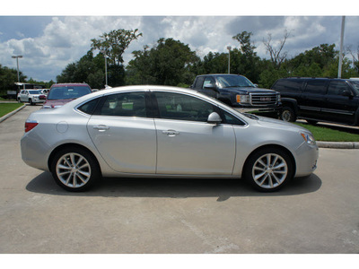 buick verano 2012 quicksilv metebony sedan leather group gasoline 4 cylinders front wheel drive not specified 77338